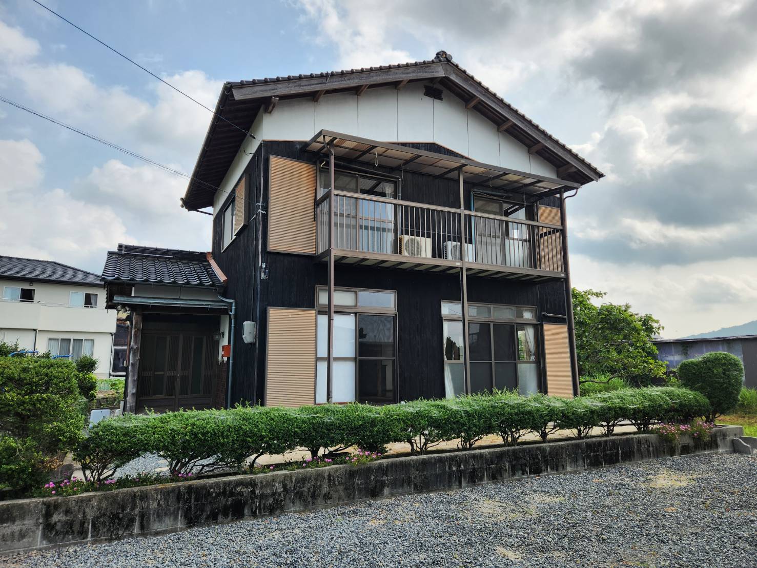 周東町千束貸家